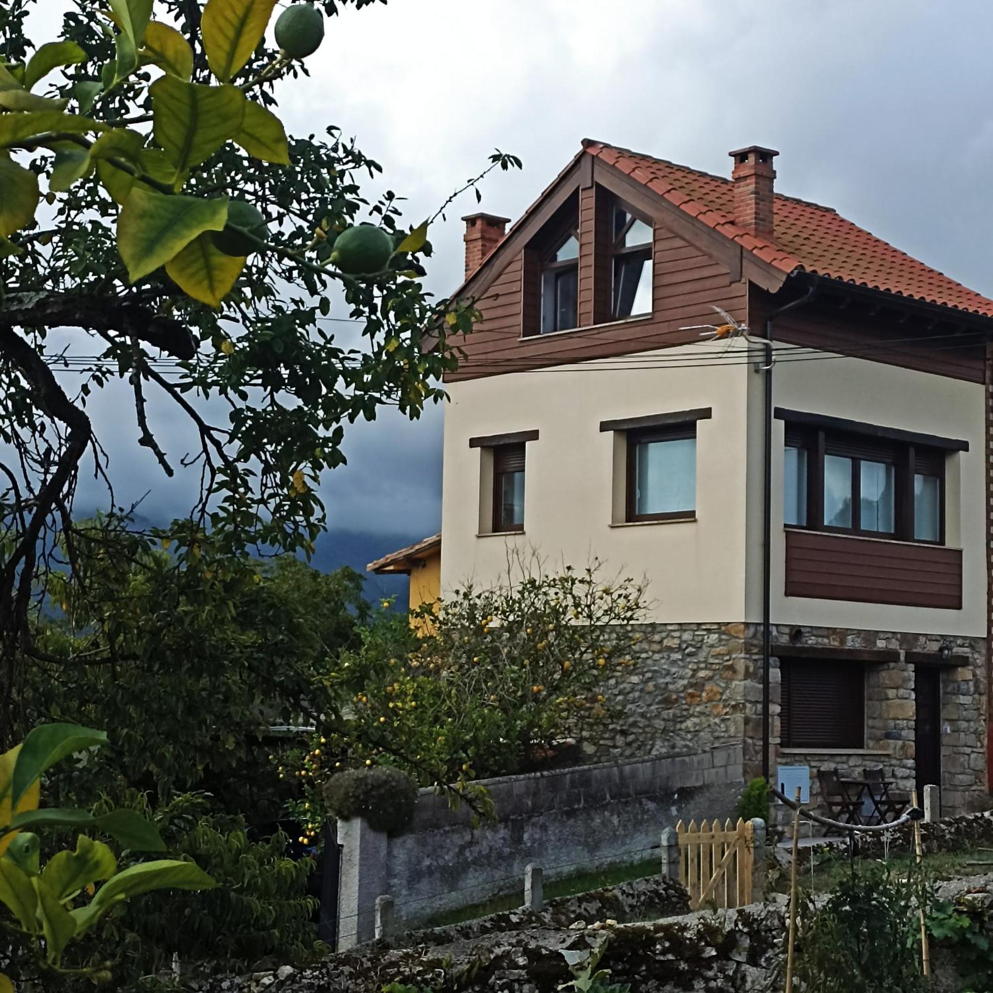 El Palomar De Gueerres Villa Colunga Eksteriør billede